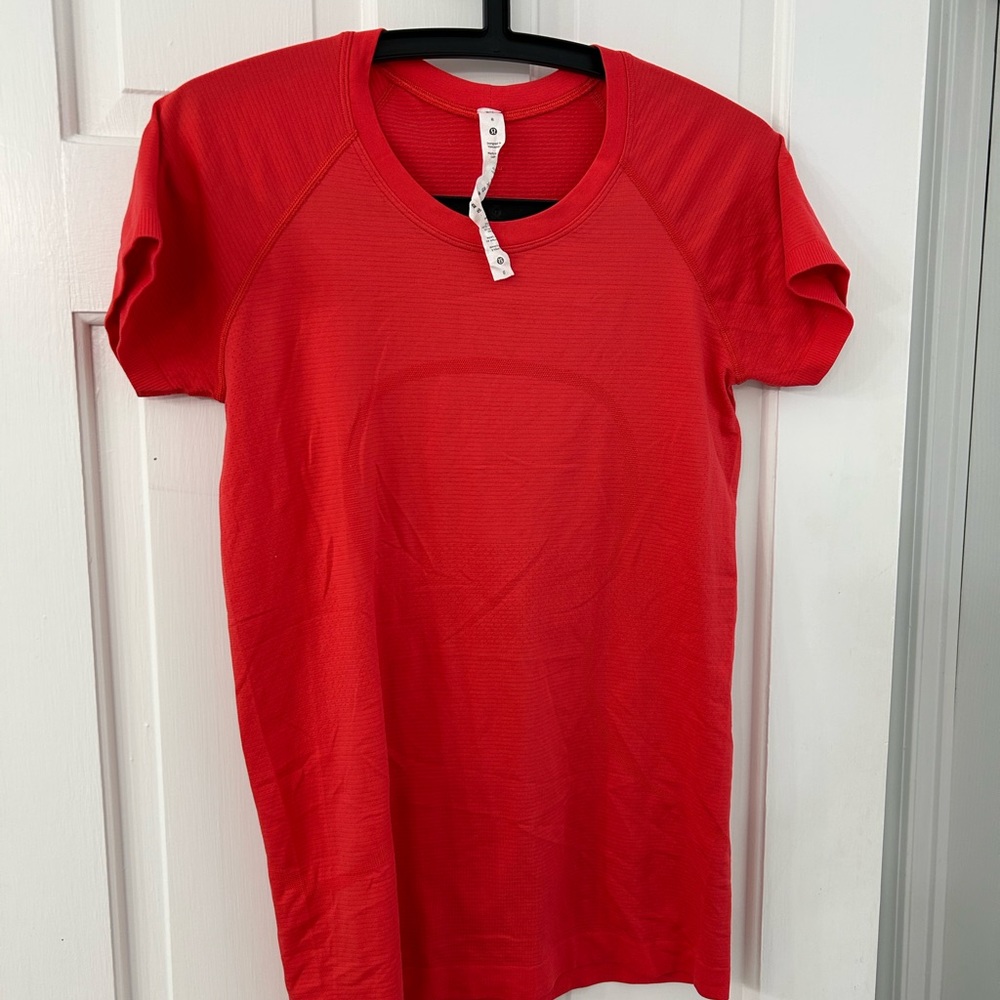 Lululemon swiftly tech like new